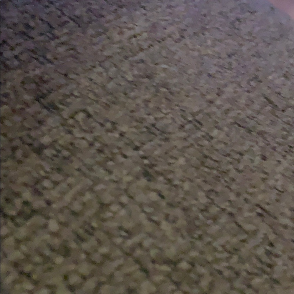 Meet your Posher, Monique